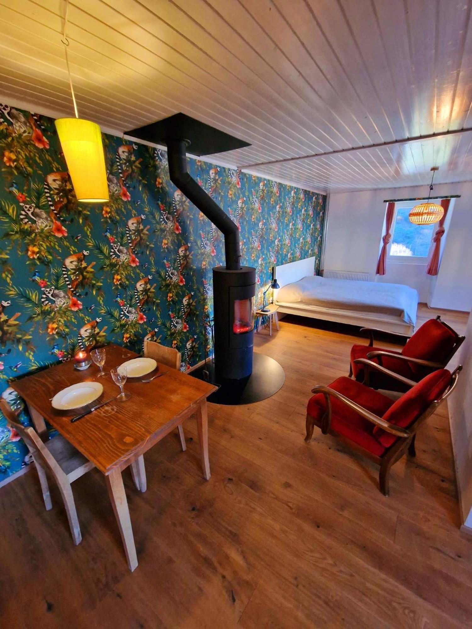 ויספ Kunstplanet Im Herzen Der Alpen Am Planetenweg מראה חיצוני תמונה